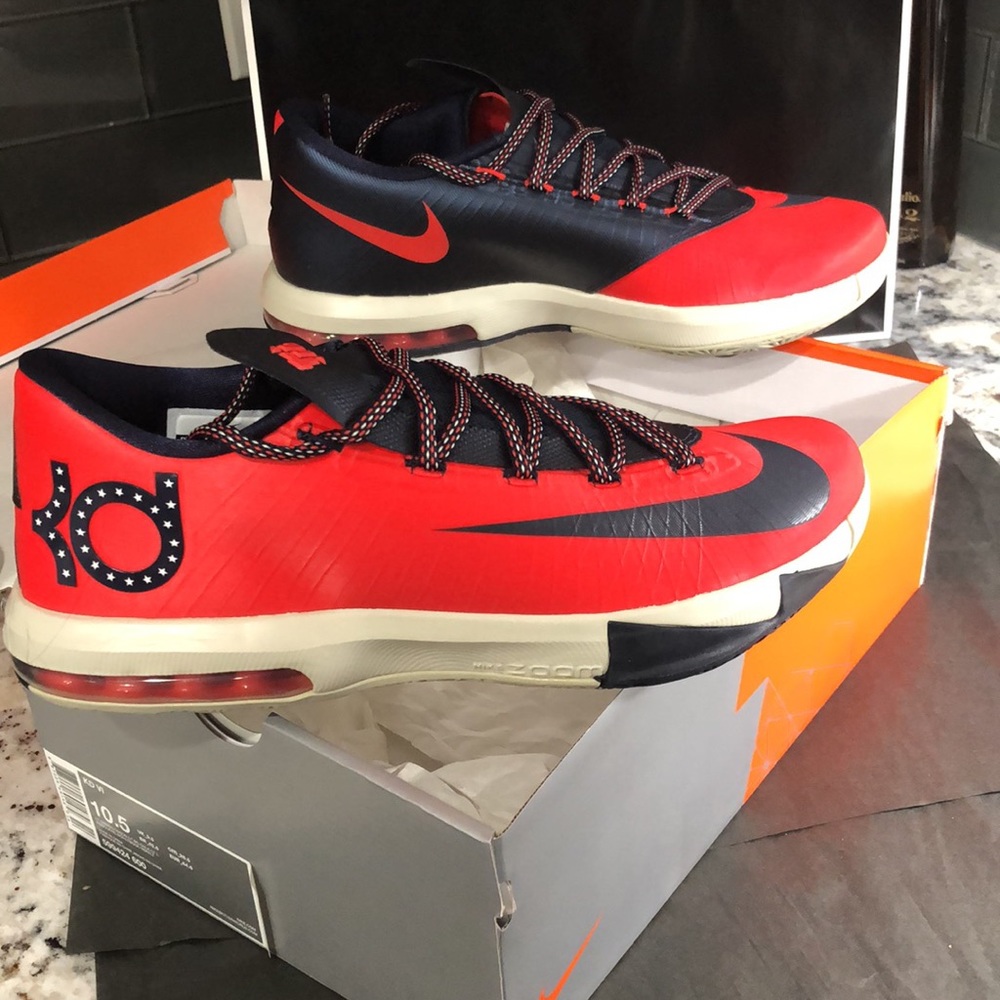 KD  VI  RED/BLUE SIZE 10.5